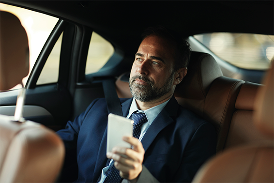 limousine-mercedes-service